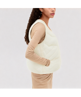 Lightweight and Slim Fit Down Vest