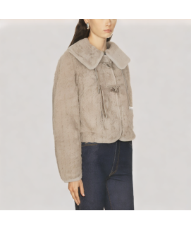 Stylish Short Lambswool Coat Stylish Short Lambswool Coat